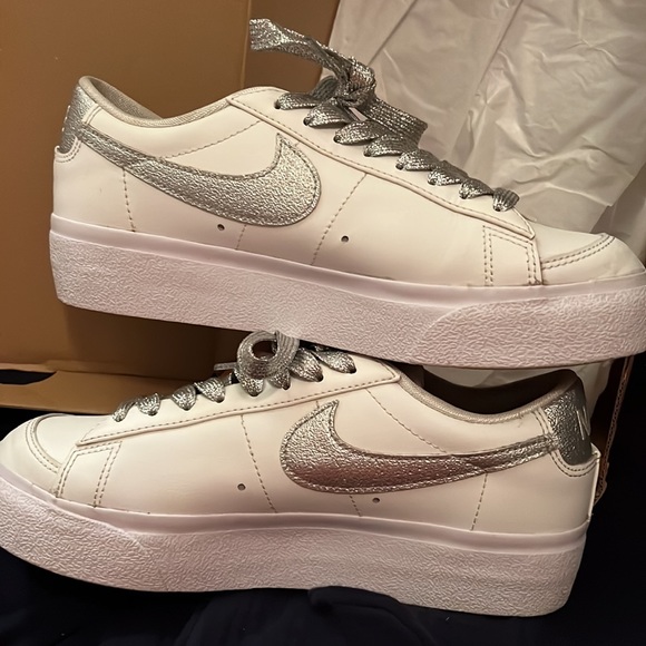 Nike blazer low Platform ESS dq7571-101 - Picture 3 of 6